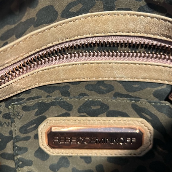 REBECCA MINKOFF BAG - Picture 6 of 7